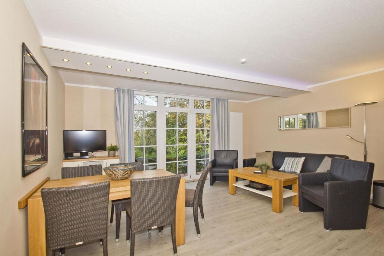 Fewo Mit Terrasse, Gratis Nutzung Vom Ahoi Erlebnisbad Und Sauna In Sellin - Haus Blick Zur See Fewo 13 Goehren  Exterior foto