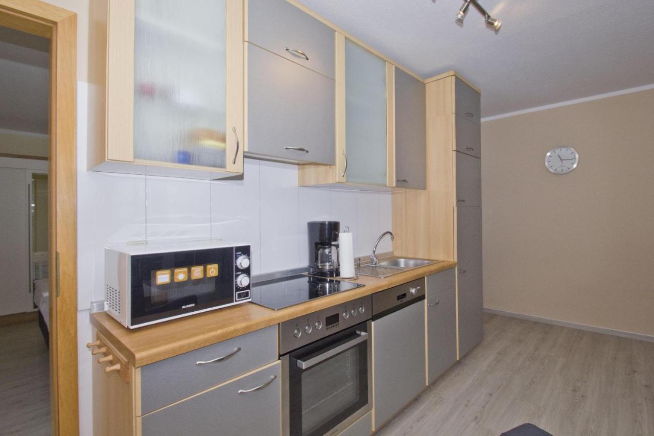 Fewo Mit Terrasse, Gratis Nutzung Vom Ahoi Erlebnisbad Und Sauna In Sellin - Haus Blick Zur See Fewo 13 Goehren  Exterior foto