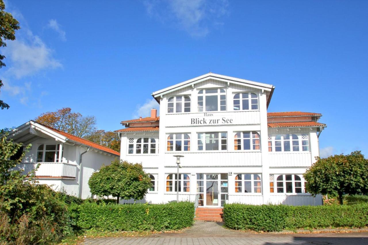 Fewo Mit Terrasse, Gratis Nutzung Vom Ahoi Erlebnisbad Und Sauna In Sellin - Haus Blick Zur See Fewo 13 Goehren  Exterior foto